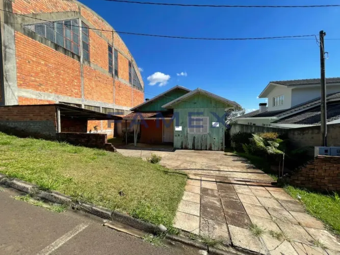 TERRENO A VENDA NO BAIRRO BRASILIA EM PATO BRANCO - PRÓXIMO AO COLÉGIO MATER DEI - TE618
