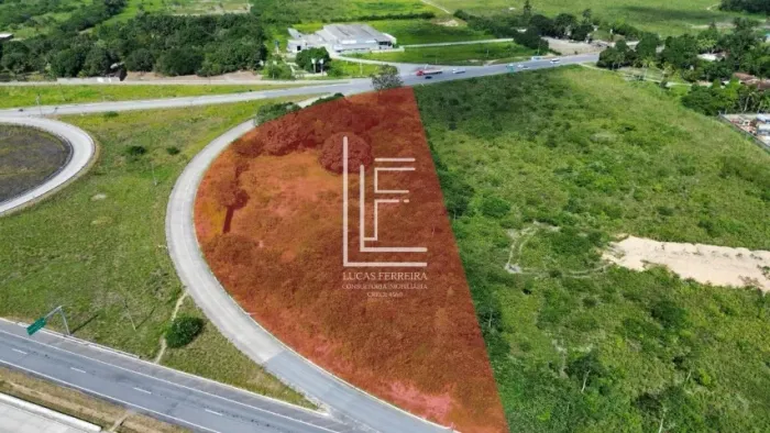 Área de 13.200m² com ótima localização na rotatória que dá acesso a Atalaia e Rio Largo