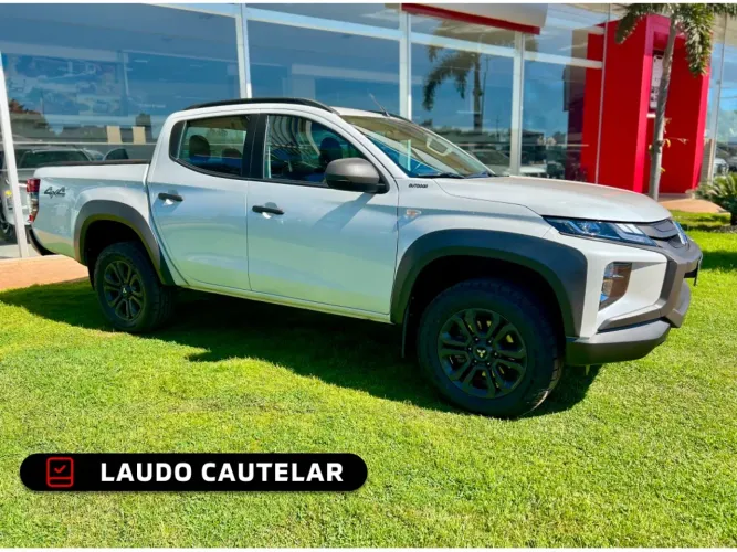 Mitsubishi L200 Tri. Outdo. GLS 2.4 CD 4X4 Die. AUT 2025