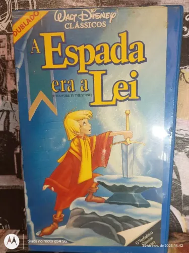 FITA VHS WALT DISNEY DUBLADO - A ESPADA ERA A LEI