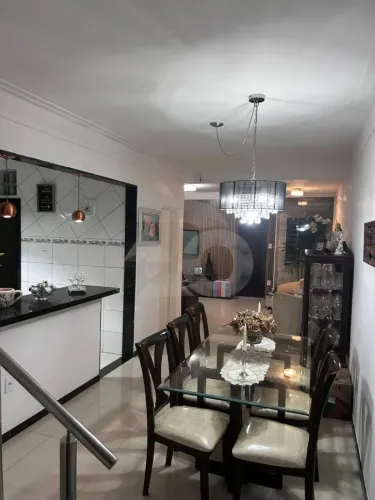 Casa Para Vender com 4 quartos 2 suítes no bairro Suíssa em Aracaju