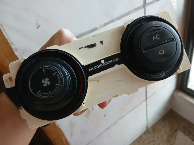 Comando Do Ar Condicionado Fox 2009