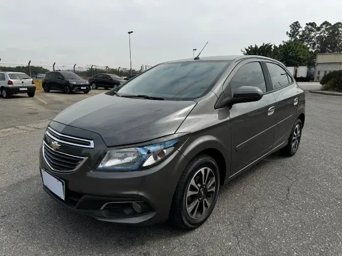 Chevrolet Onix Hatch LTZ 1.4 8V Flex Power Aut. 4P 2015