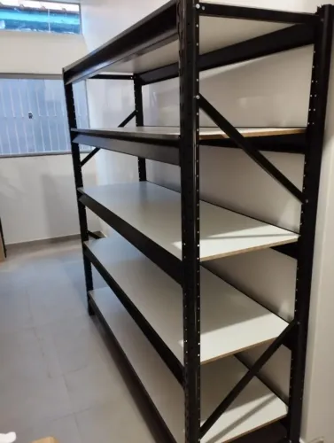 Mini Porta Pallet Slim - 200kg por nível | Estrutura leve, robusta e versátil