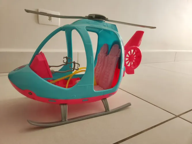 Helicóptero Barbie