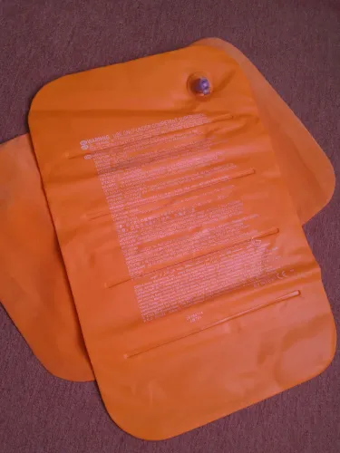 Travesseiro inflável para camping
