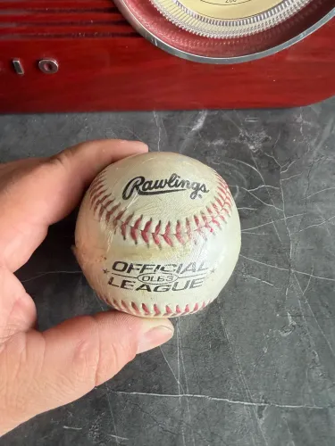 Bola de basebol raulings