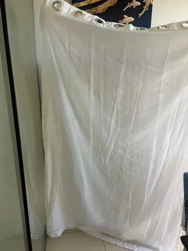 Cortina Branca com Ilhós