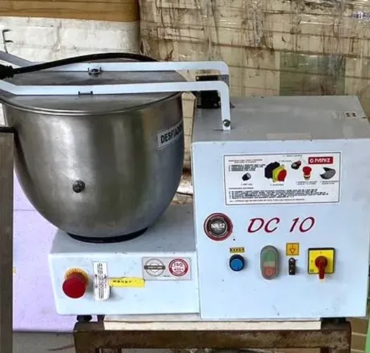 Desfiadora de carne G. Paniz Industrial DC 10