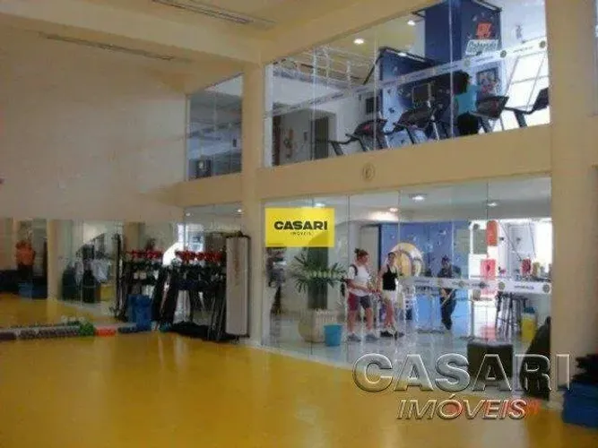 Prédio Comercial Moderno com Subsolo, Mezanino e Sistema de Segurança Completo Excelente
