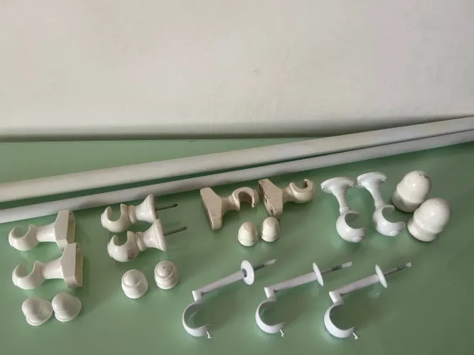 Varão para Cortina Branco com Acessórios