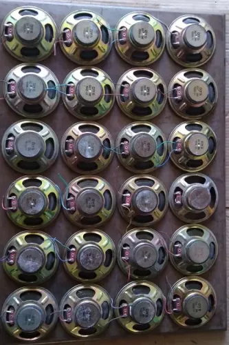 Alto falantes DYS 8ons 3W