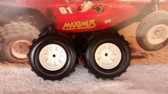 Maximus Estrela Roda Pneu.