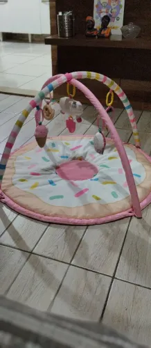 Tapete de atividades para bebês