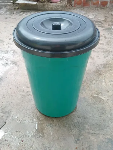 Lixeira com Tampa para Cozinha