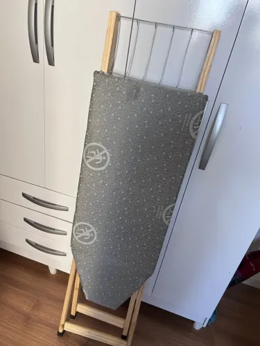 Tábua de Passar Roupa Dobrável