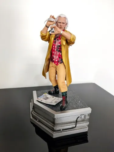 Doc Brown Back To The Future 2 - Iron Studios Art Scale 1/10