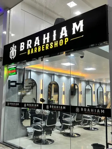 Placas e fachadas para sua loja 