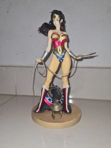 Estátua Wonder Woman Colecionável