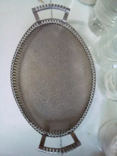 Bandeja Trabalhada muito linda.. antiguidade 