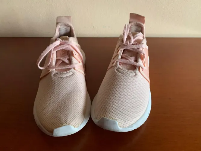 Tênis adidas tubular rosa