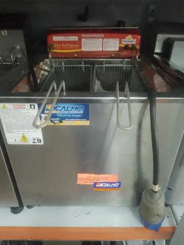 Fritadeira Industrial Progas 18 litros água e óleo Nova