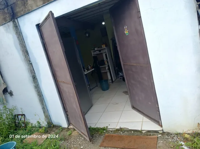 Portas de Aço Semi-Novas