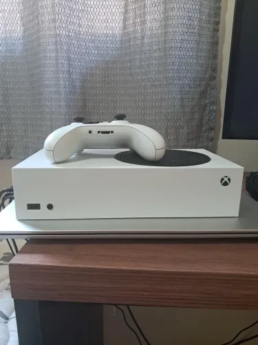 Xbox series s - Um controle