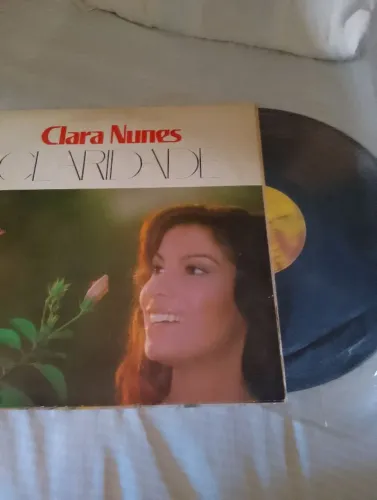 Vinil Clara Nunes 