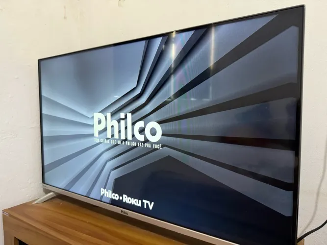 TV Philco de 42 polegadas com Roku TV