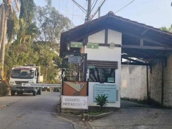 Casa de Condomínio em Moinho Velho - Cotia/SP