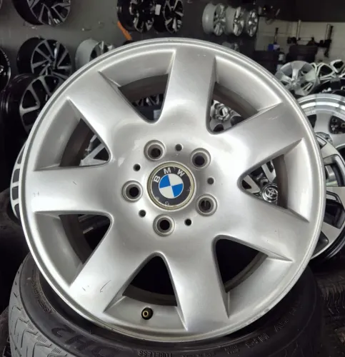 Jogo de rodas BMW E 46 aro 16 originais