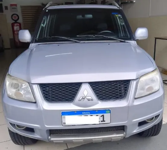 Mitsubishi Pajero TR4 2.0/ 2.0 Flex 16V 4X4 Aut. 2013