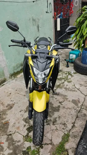 CB300F DOURADA