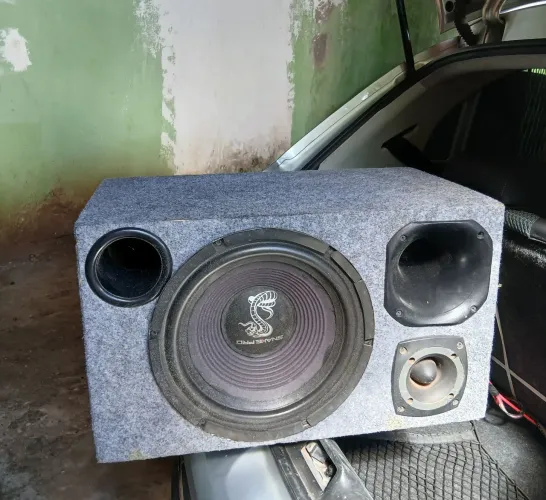 CAIXA DE SOM AUTOMOTIVO