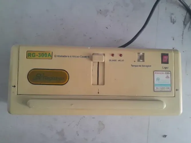 Embaladora E Seladora A Vácuo Registron RG-300A Usada