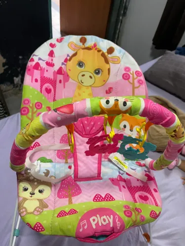 Cadeirinha que vibra e toca