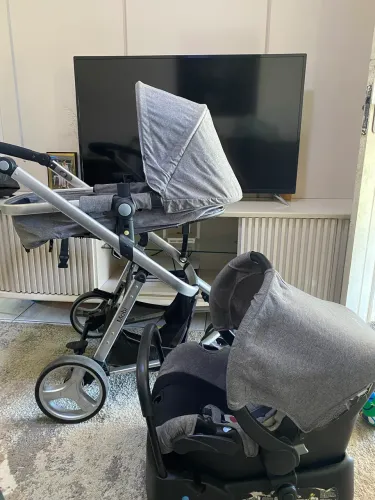 Carrinho de Bebê 3 em 1 Safety 1st (Com Moisés e Bebê Conforto)
