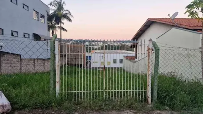 Terreno à venda, 300 m² - Aquário - Vinhedo/SP