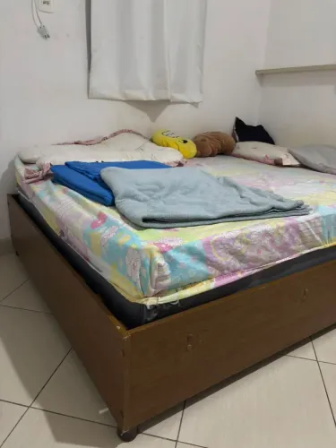 Cama casal com colchão