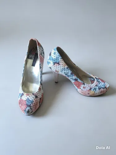 Scarpin Floral Donnady - Nº 38 (Estado de Novo!)