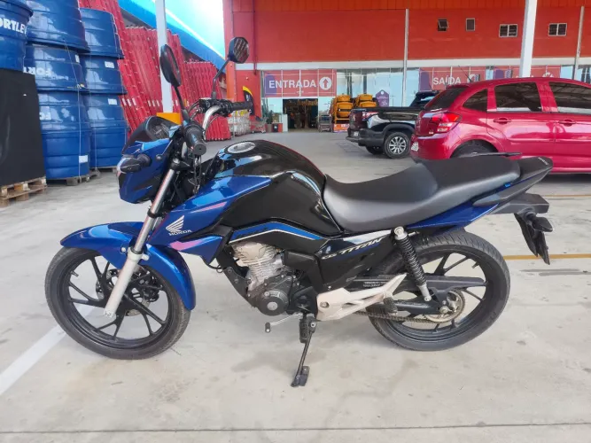 Titan 160 15 mil kms, troco XRE Bros pop Titan fan cartão 12x com juros