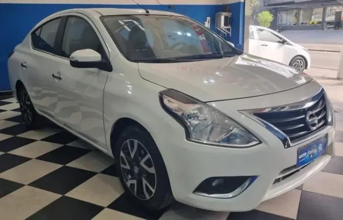 Nissan Versa SL 1.6 16V Flexstart 4P Aut. 2017