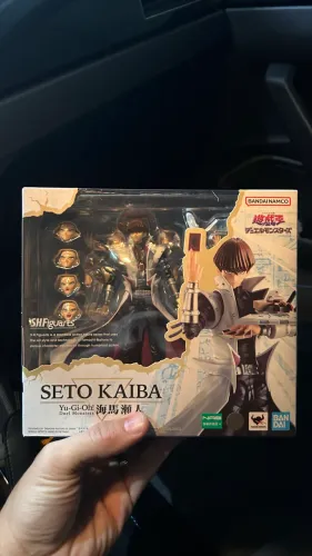 Setor Kaiba SH Figuarts Bandai Original LACRADO