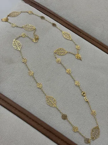 Colar em folhas Rommanel
