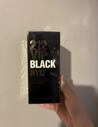 Perfume 212 VIP Black NYC Carolina Herrera