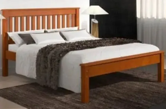 Cama de  Casal Piratini (Semi Nova)