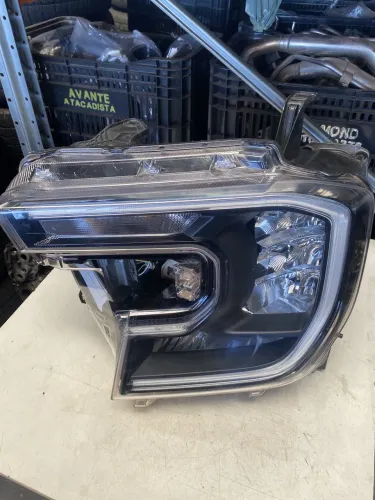 FAROL FORD RANGER V6 2025 L.E ORIGINAL