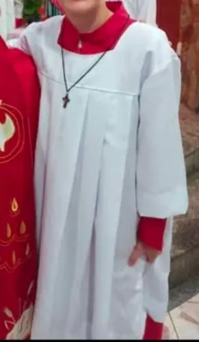 Vestes de Cerimoniários e Coroinhas