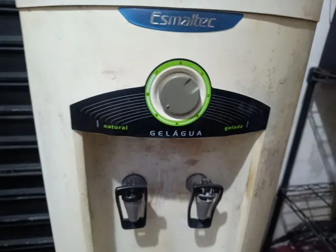 Gelada Esmaltec